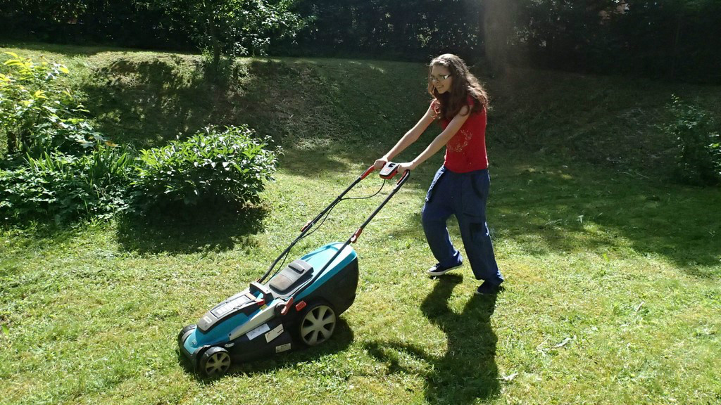 Práce na zahradě 5-18
